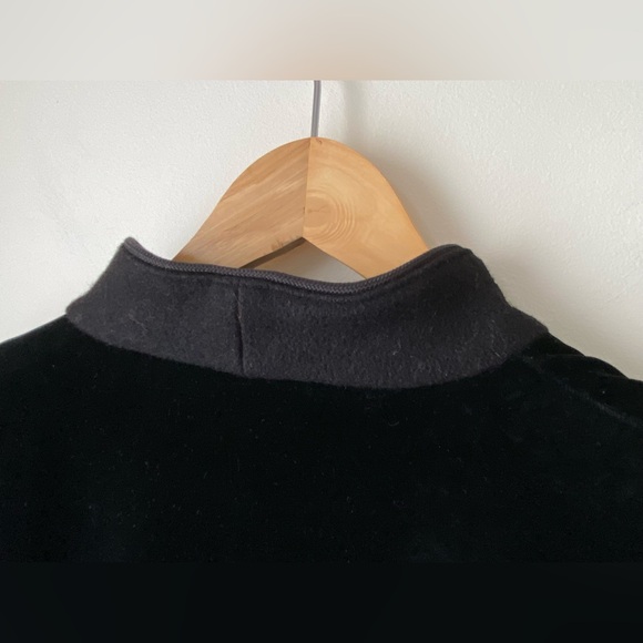Vintage black wool blend coat with velvet panels - Picture 14 of 15